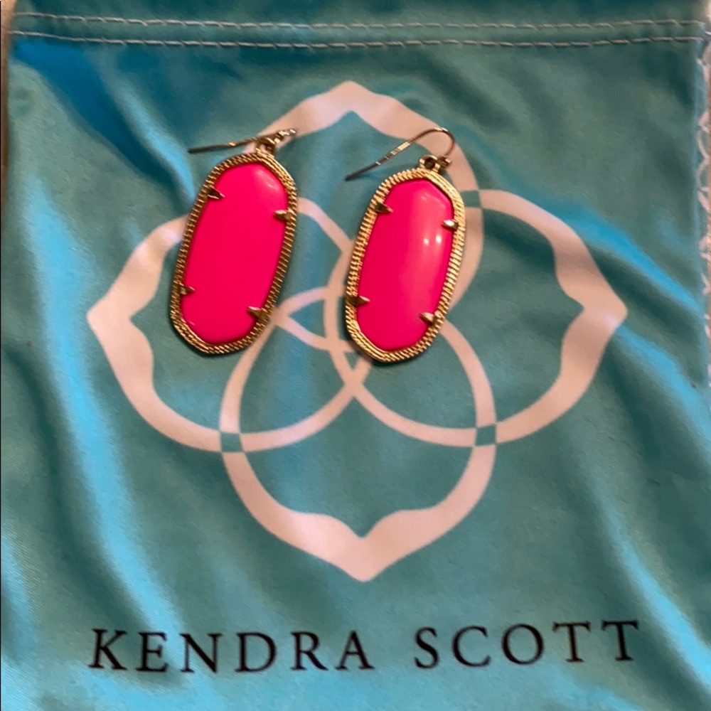 Kendra Scott Elle Hot Pink Earrings